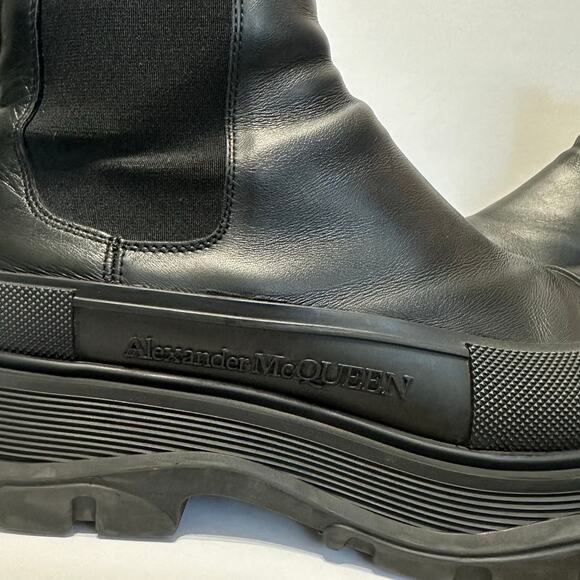 McQueen Tread Slick Chelsea Boot size IT 44 Leather Triple Black - Picture 2 of 16